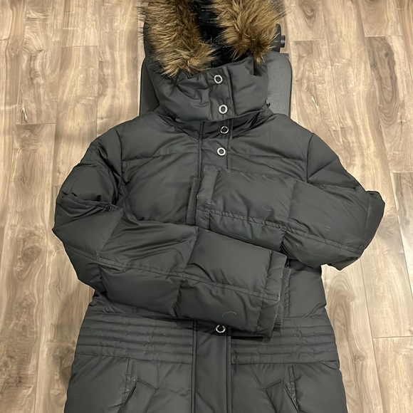 Esprit Womens Winter Coat. Worn 1 winter. EUC - Picture 4 of 6